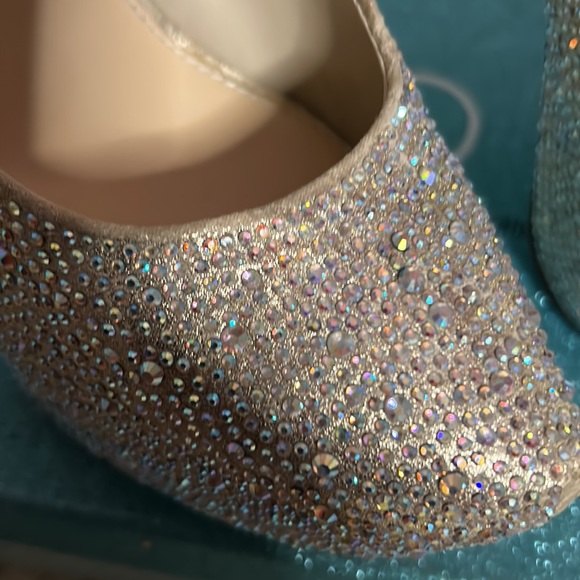 Platform Bling Pumps - Picture 6 of 6